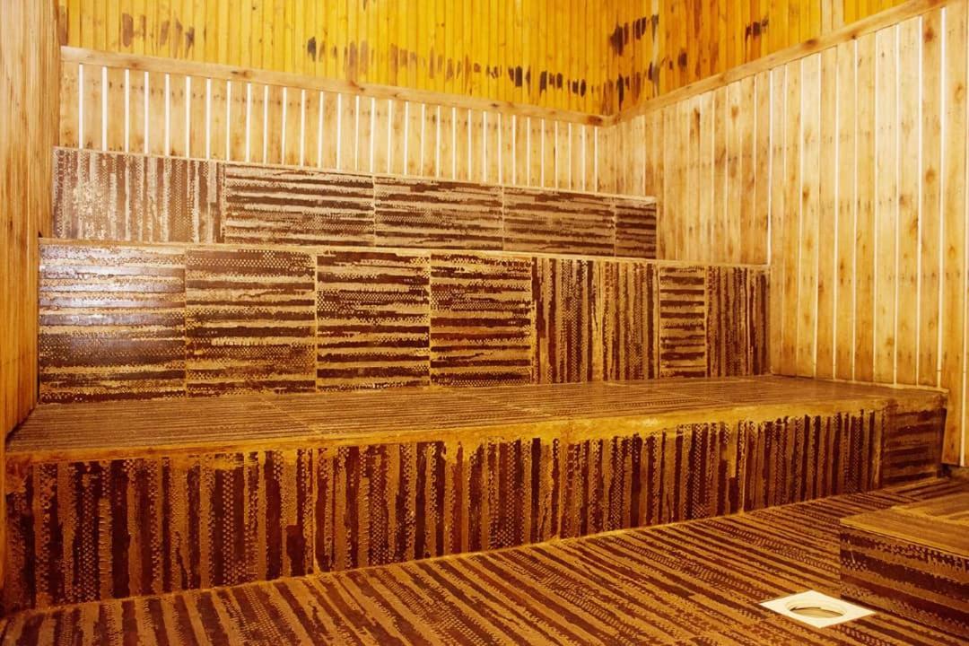 Santa Maria Hotel Entebbe Buitenkant foto
